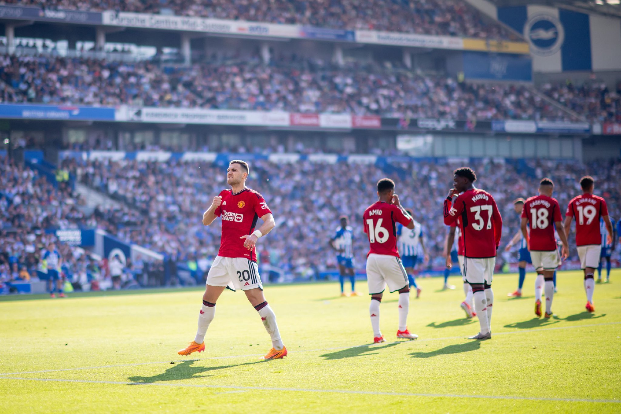 令人激动的 令人激动的